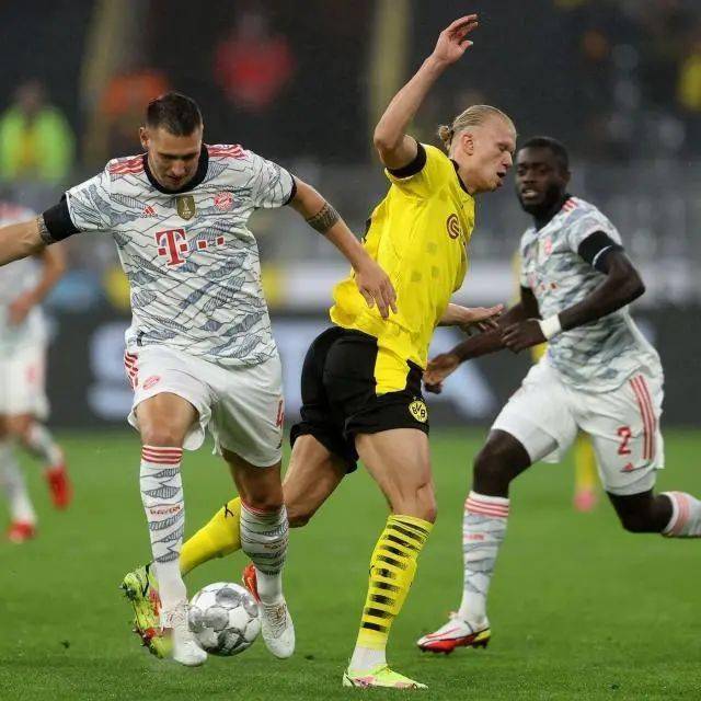 包含窗口期莱比锡备战法国杯,绝杀压哨细节曝光,气氛紧张,身体对抗强度拉满的词条-九游