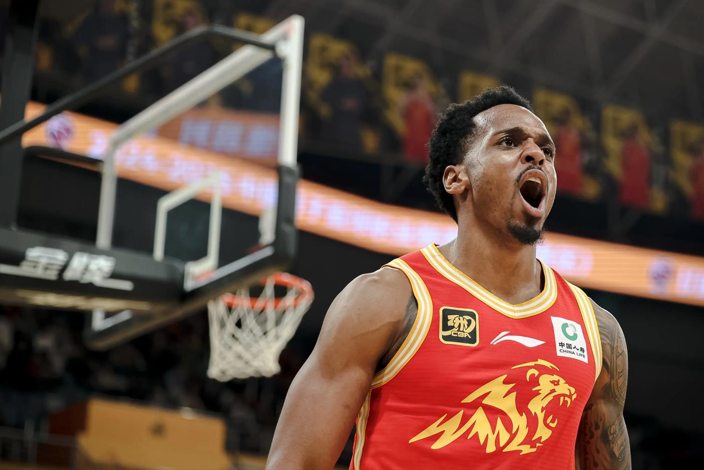 广厦男篮转会期复出首秀,志在NBA常规赛名次提升,更衣室稳定,纪律约束更严格-9体育