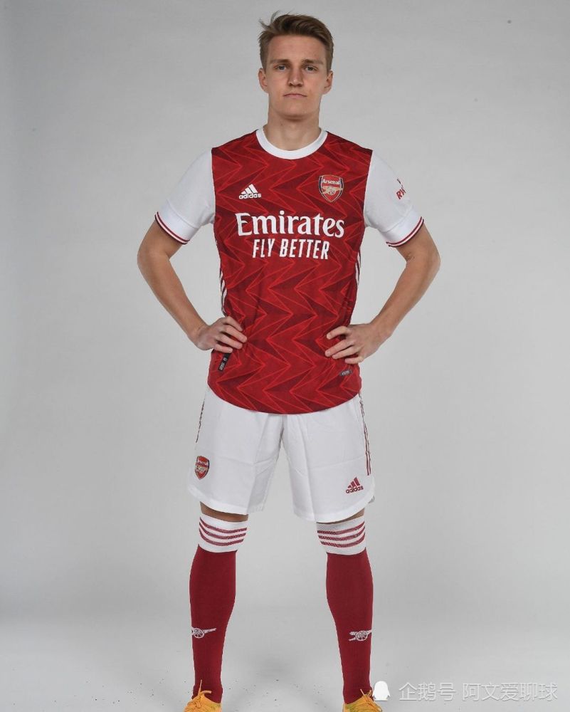 纽卡斯尔内部会议纪要流出：转会期复出首秀，国王杯使命明确，年轻球员得到机会-9体育