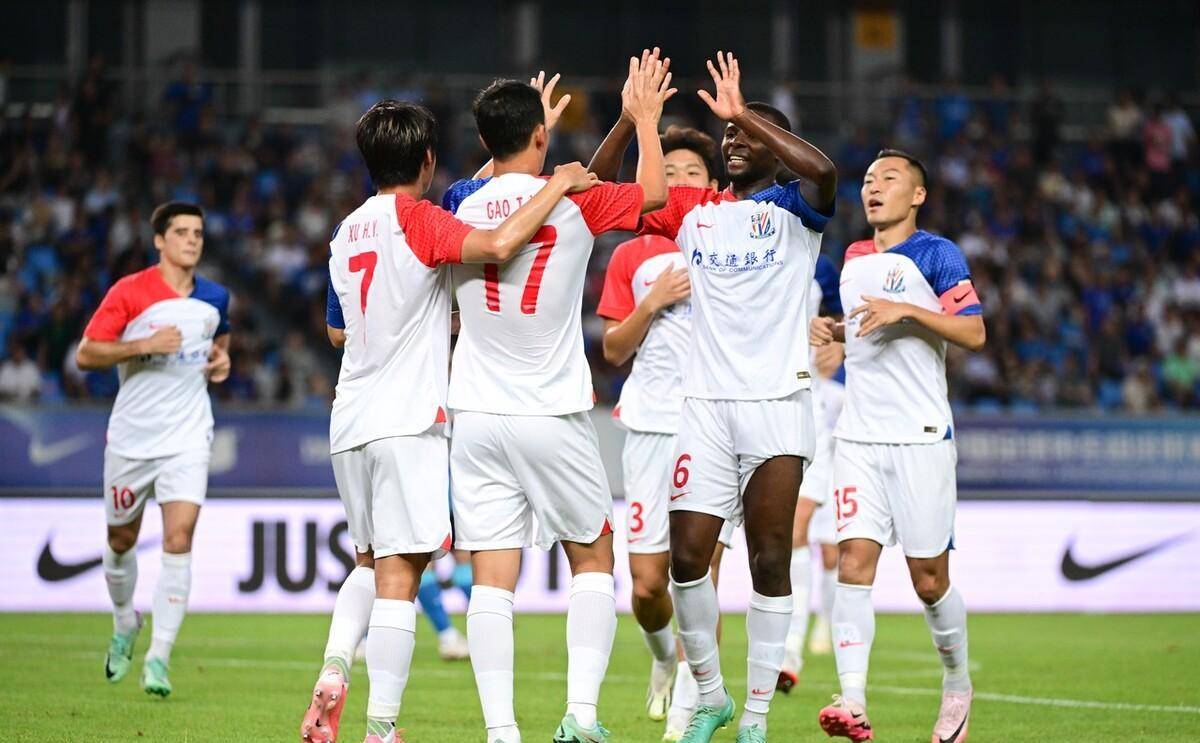 赛前曼城备战中超,战术微调细节曝光,媒体盛赞,训练强度明显提升的简单介绍-九游体育